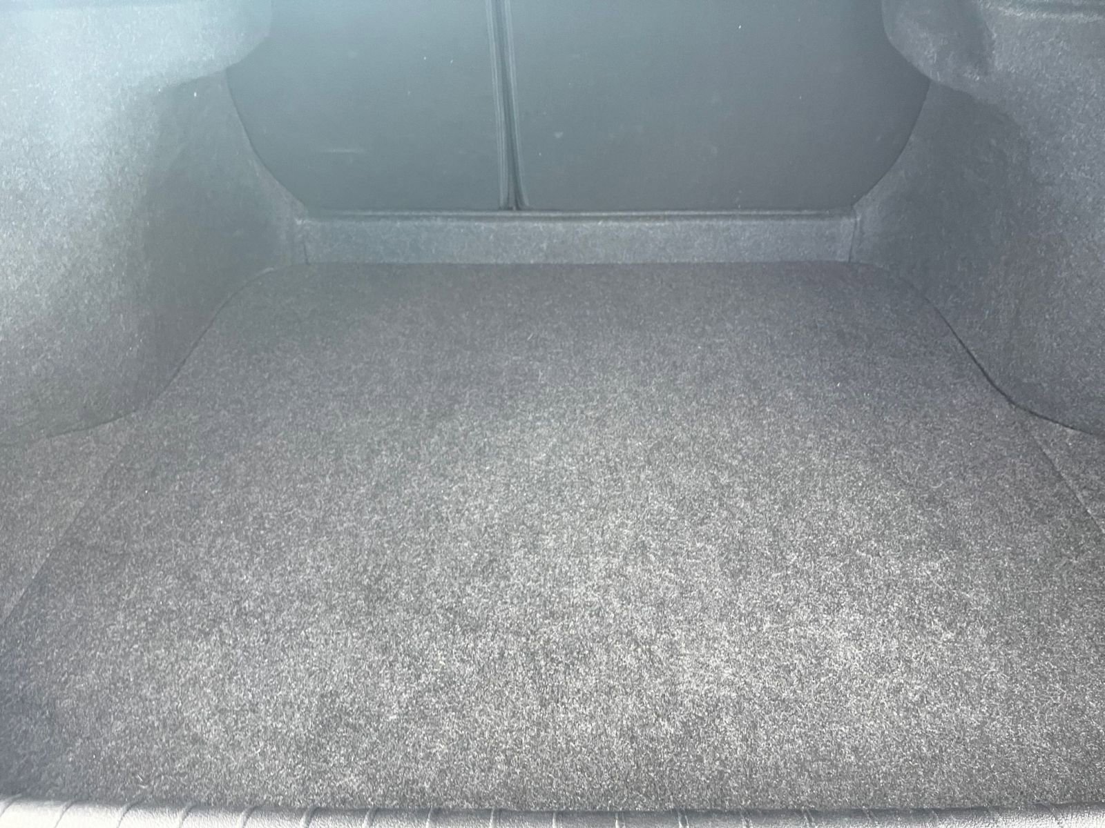Used 2025 Nissan Sentra SV FWD image 30