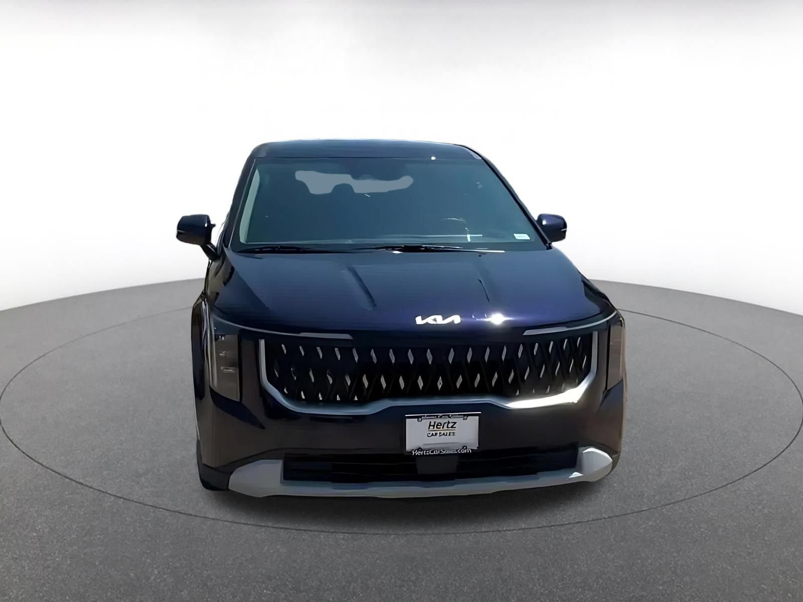 Used 2026 Kia Carnival FWD image 4