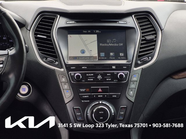 Used 2018 Hyundai Santa Fe Limited FWD image 29