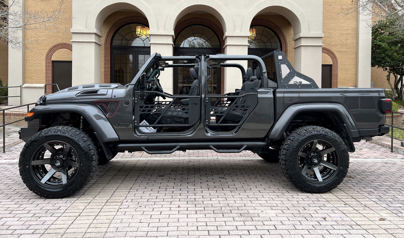 Used 2021 Jeep Gladiator Sport AWD/4WD image 5