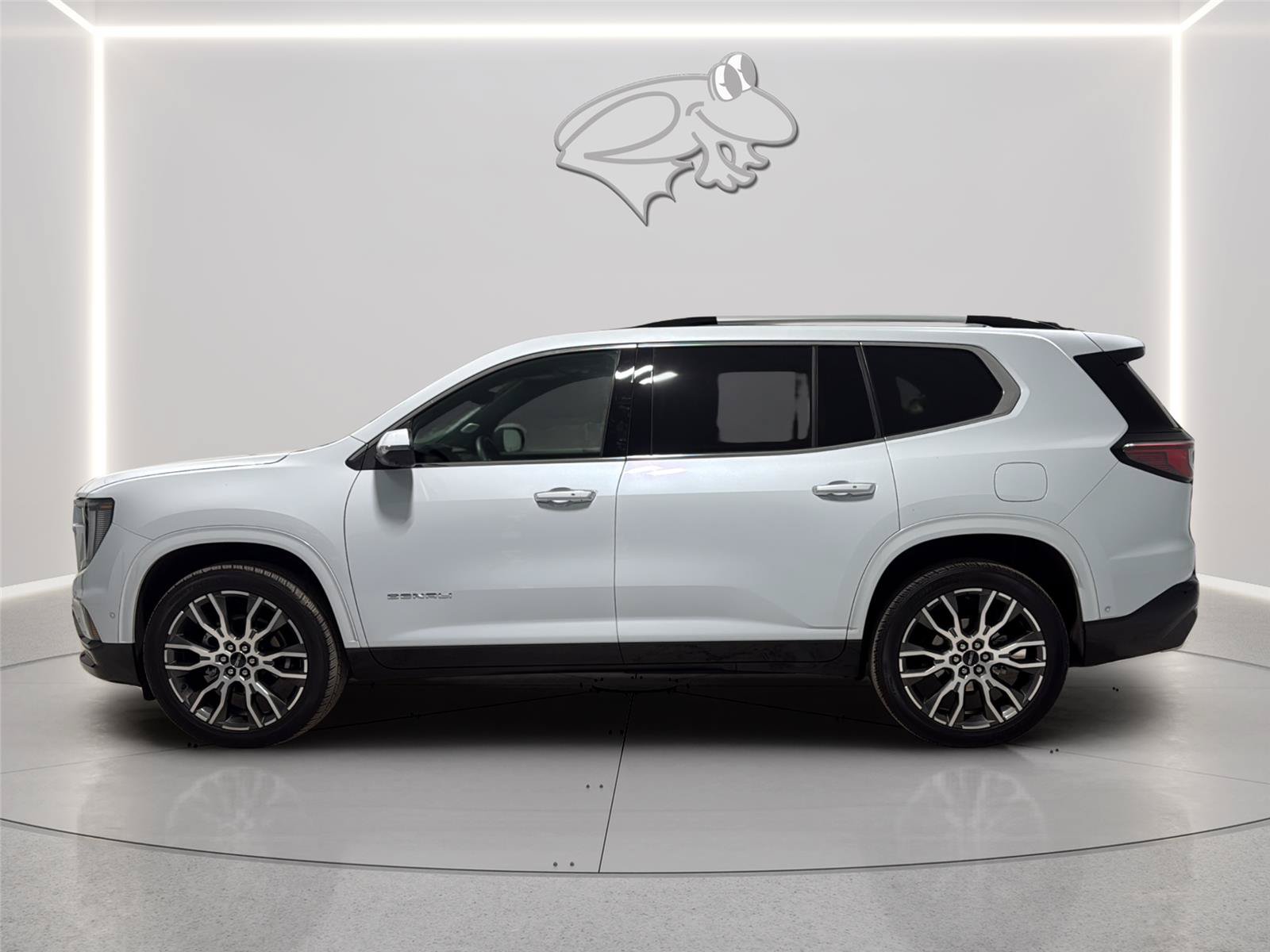 Used 2026 GMC Acadia Denali Ultimate w/ LPO, Floor Liner Package AWD/4WD image 2