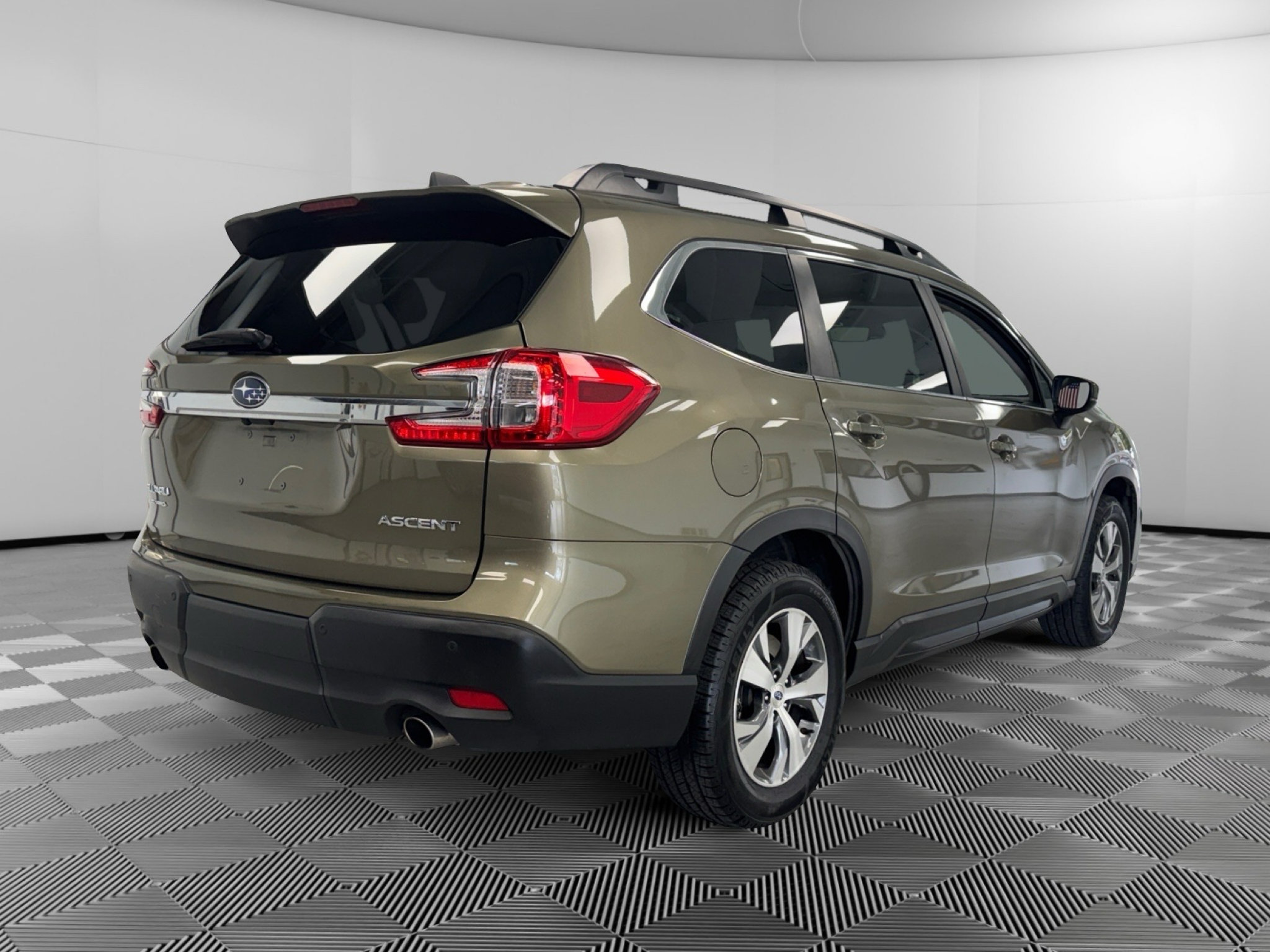 Used 2024 Subaru Ascent Premium w/ Convenience Package AWD/4WD image 8
