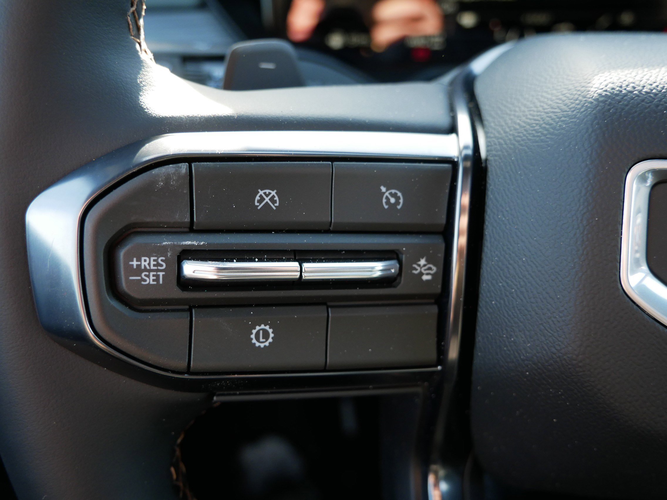 New 2026 GMC Acadia AT4 w/ Luxury Package image 23