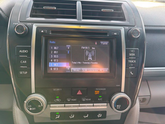 Used 2014 Toyota Camry LE FWD image 16