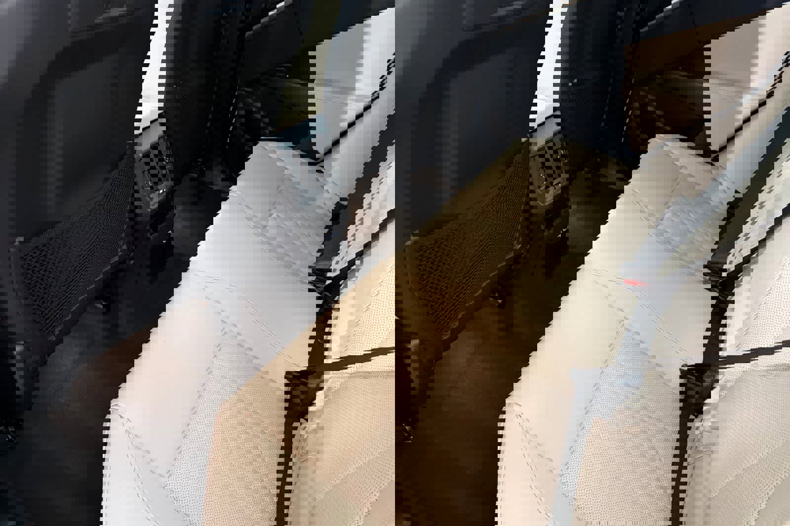 Used 2025 BMW X3 xDrive30i w/ Convenience Package image 4