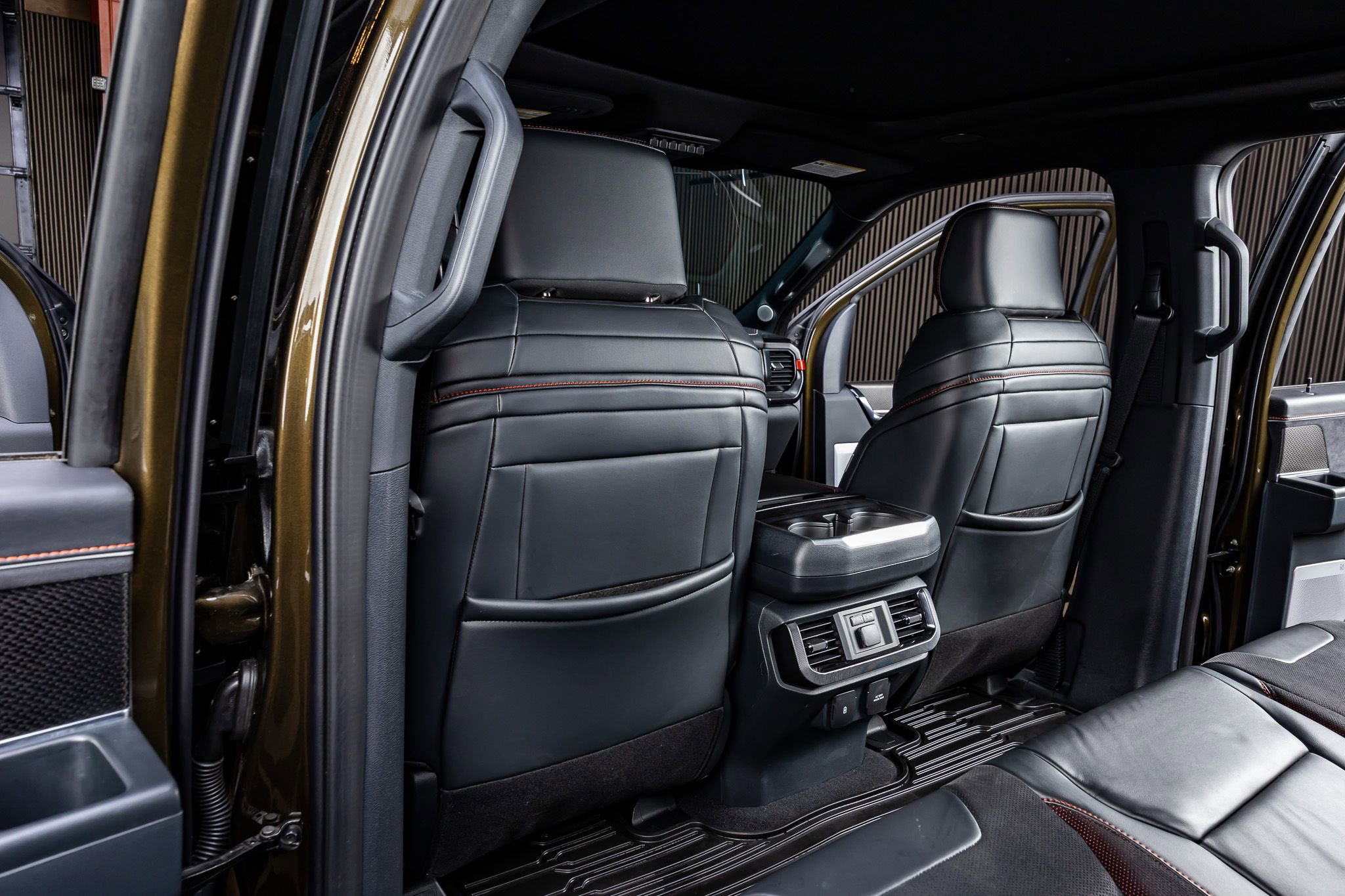 Used 2025 Ford F150 Raptor w/ Equipment Group 803A Raptor R image 34