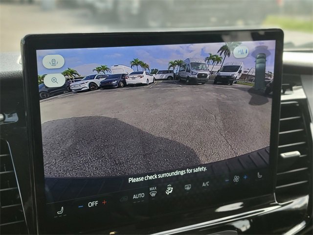 Used 2023 Ford Transit 350 XLT image 27