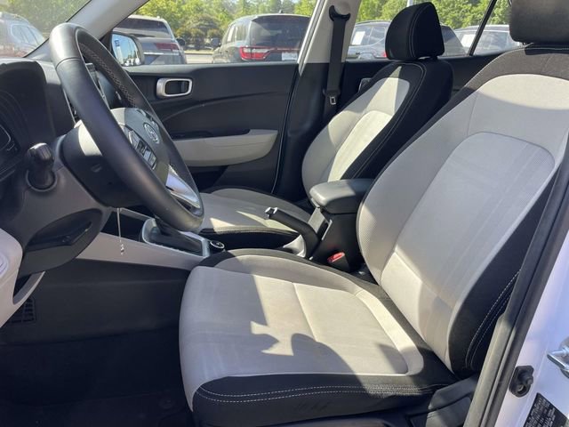 Certified 2023 Hyundai Venue SEL w/ Cargo Package FWD image 10