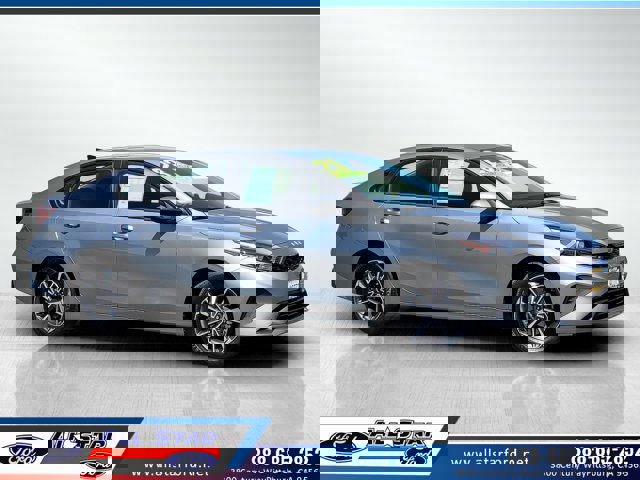 Used 2023 Kia Forte LXS w/ LXS Technology Package image 1