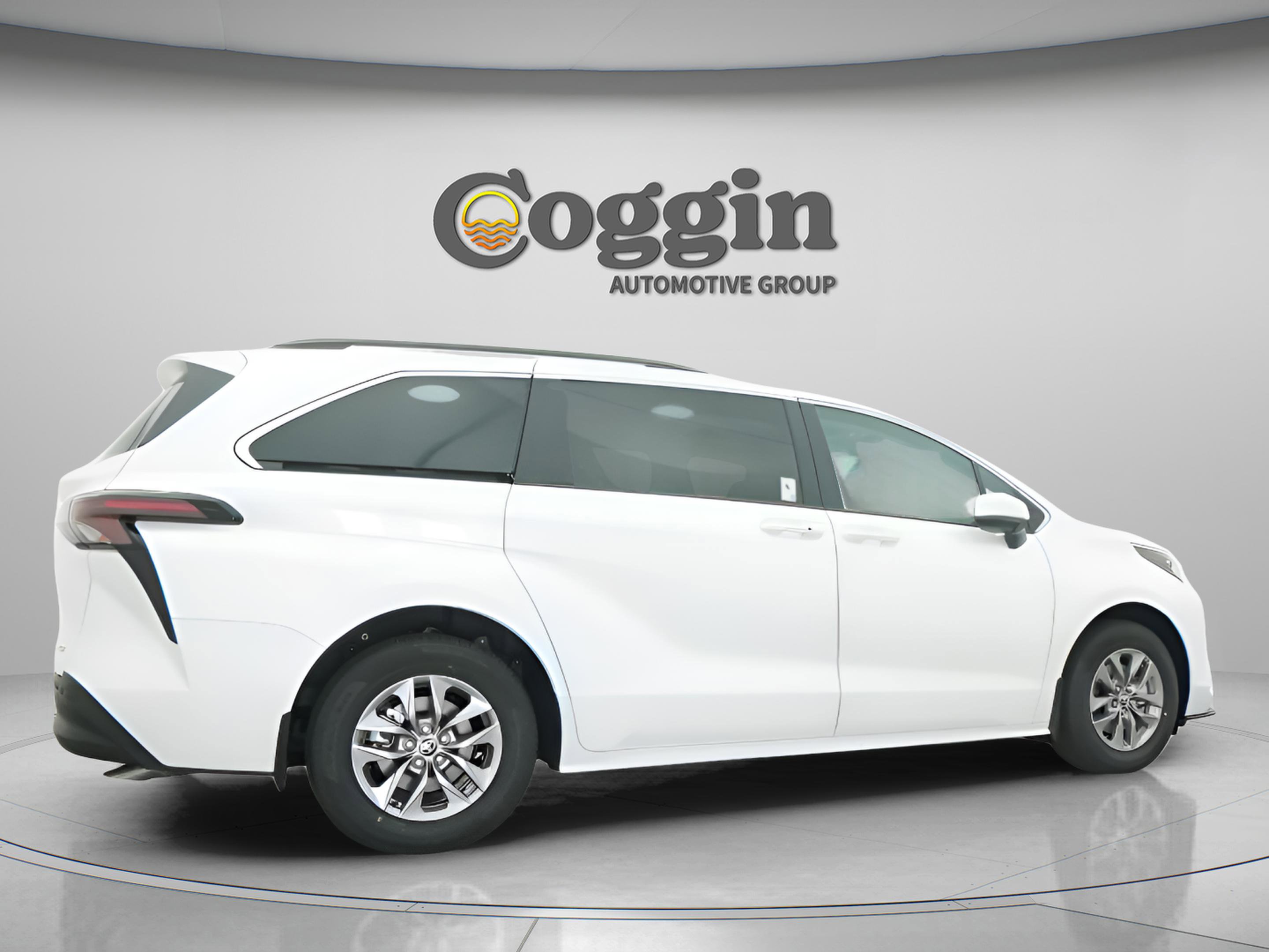 New 2026 Toyota Sienna XLE FWD image 20