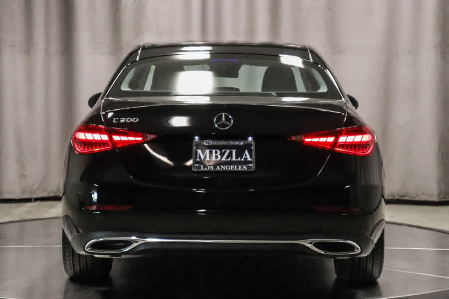 Used 2022 Mercedes-Benz C 300 Sedan image 5