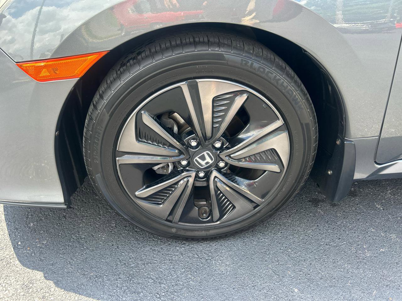 Used 2019 Honda Civic EX image 9