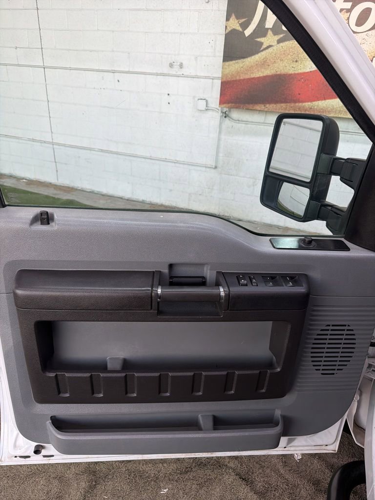 Used 2014 Ford F550 4x4 Crew Cab Super Duty image 21