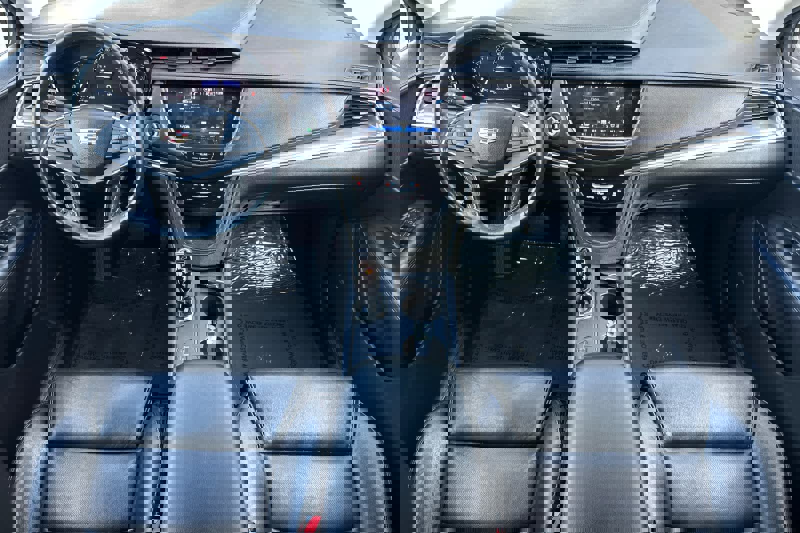 Used 2017 Cadillac XT5 Premium Luxury w/ Driver Assist Package image 3