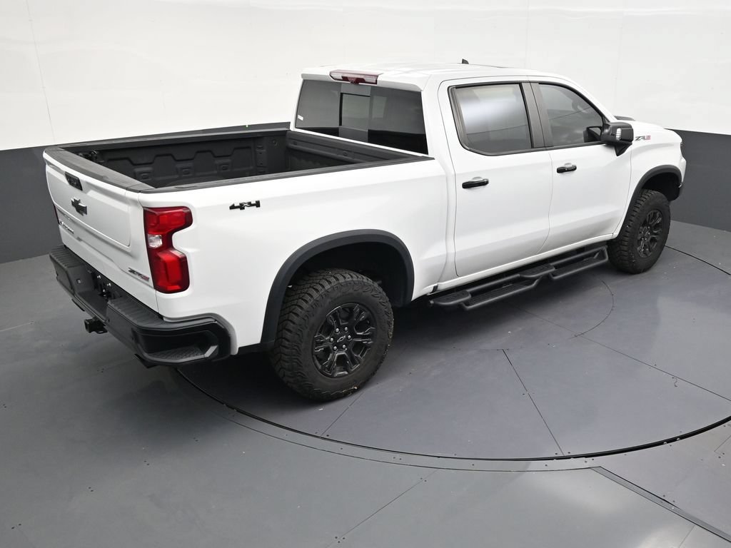 Used 2025 Chevrolet Silverado 1500 ZR2 w/ Technology Package AWD/4WD image 16