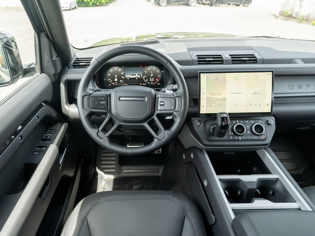 New 2026 Land Rover Defender 130 V8 AWD/4WD image 12
