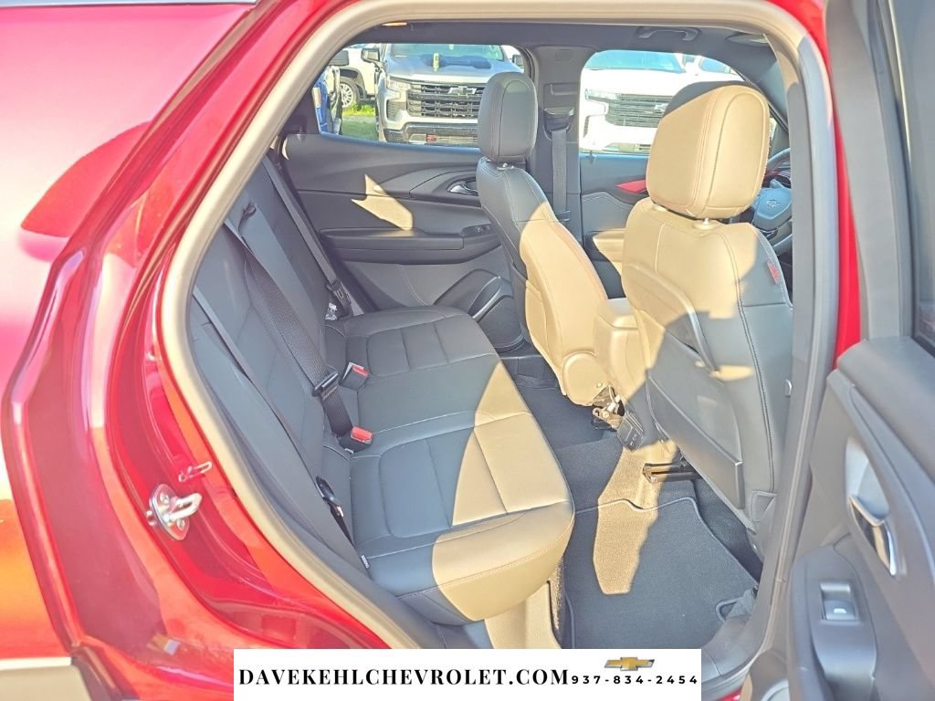 Used 2025 Chevrolet TrailBlazer RS w/ Convenience Package AWD/4WD image 23