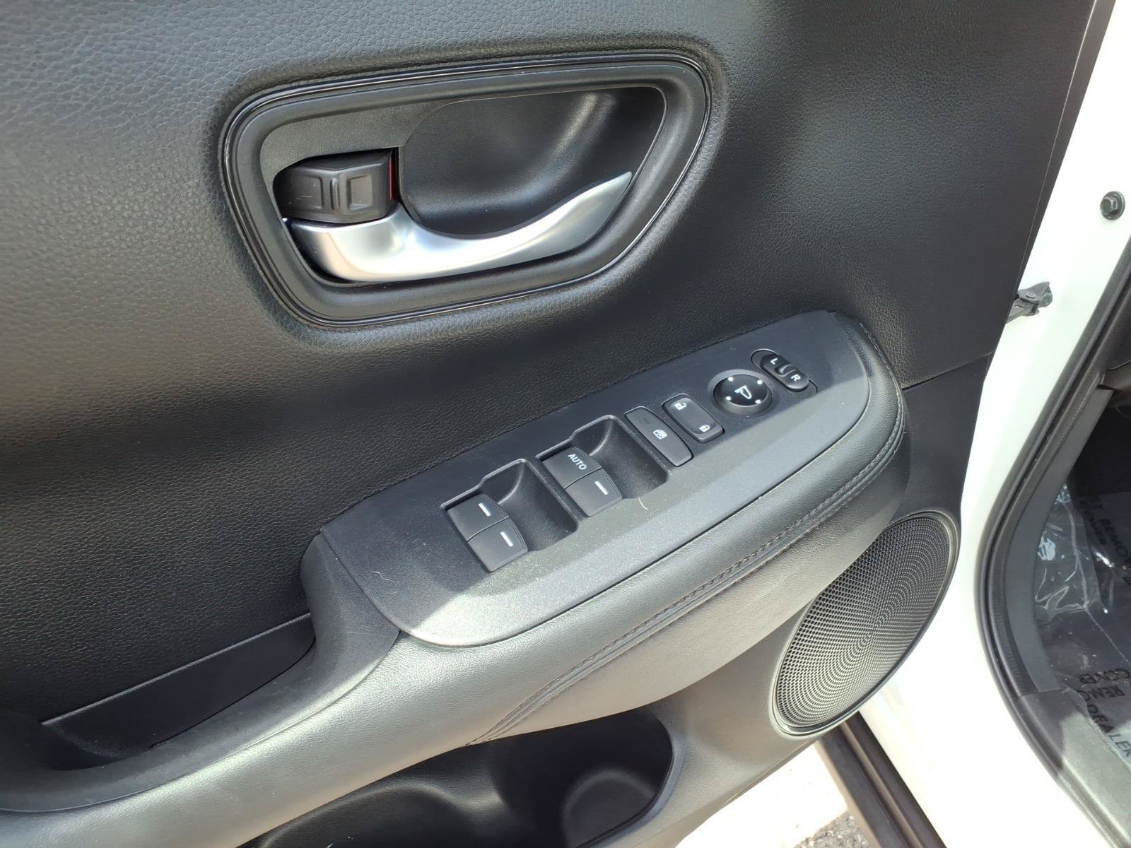 Certified 2024 Honda HR-V LX image 14
