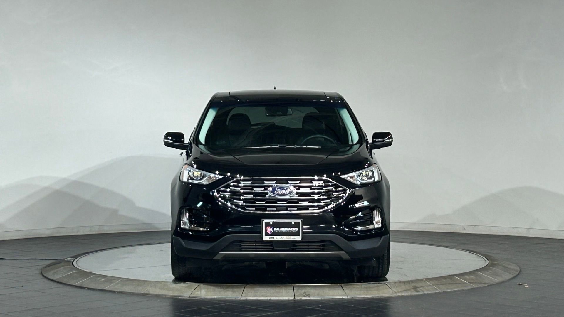 Used 2019 Ford Edge Titanium AWD/4WD image 3
