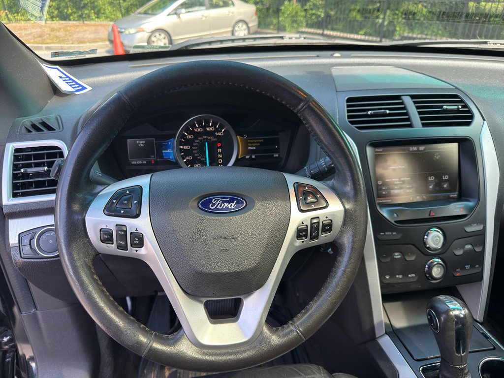Used 2015 Ford Explorer XLT w/ Equipment Group 202A FWD image 10