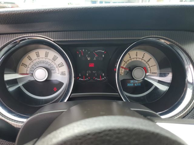 Used 2010 Ford Mustang GT Premium RWD image 13