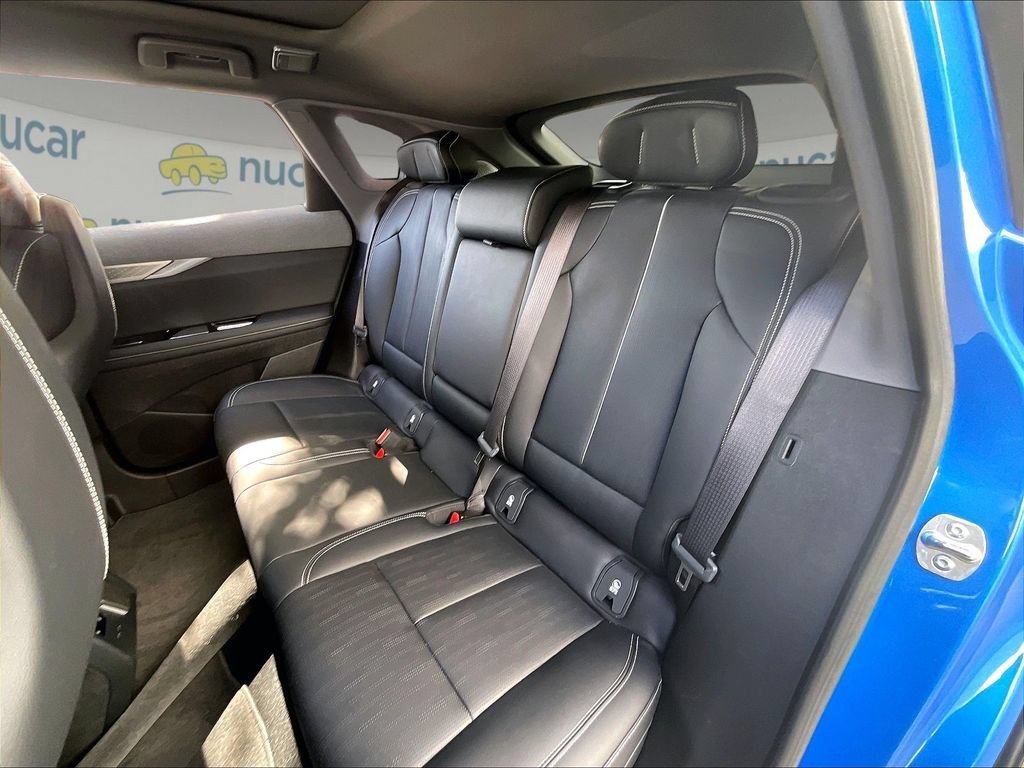 Used 2025 Cadillac Optiq Luxury 2 AWD/4WD image 14