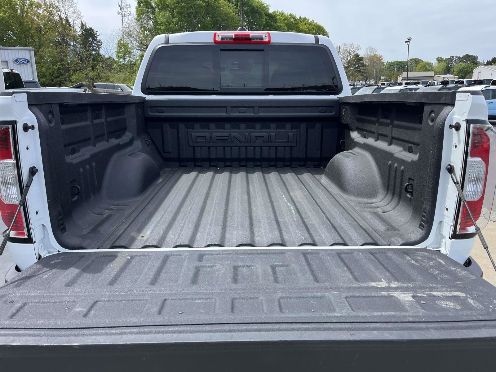 Used 2022 GMC Canyon Denali image 10