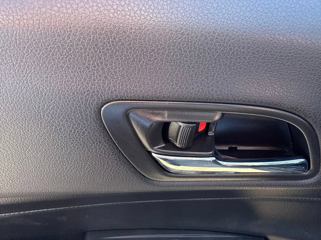 Used 2013 Acura ILX w/ Technology Package FWD image 19