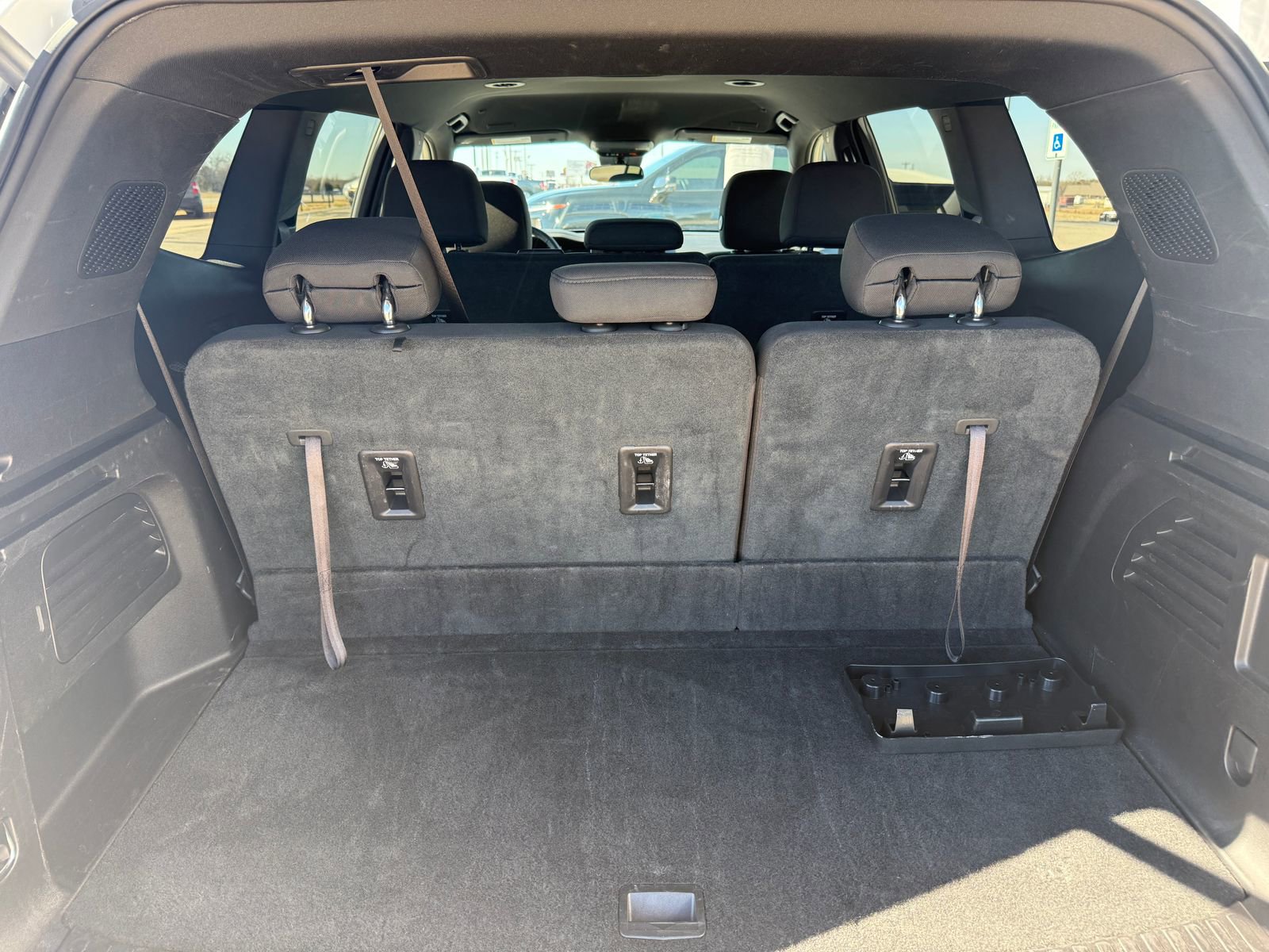 Used 2025 GMC Acadia Elevation image 4