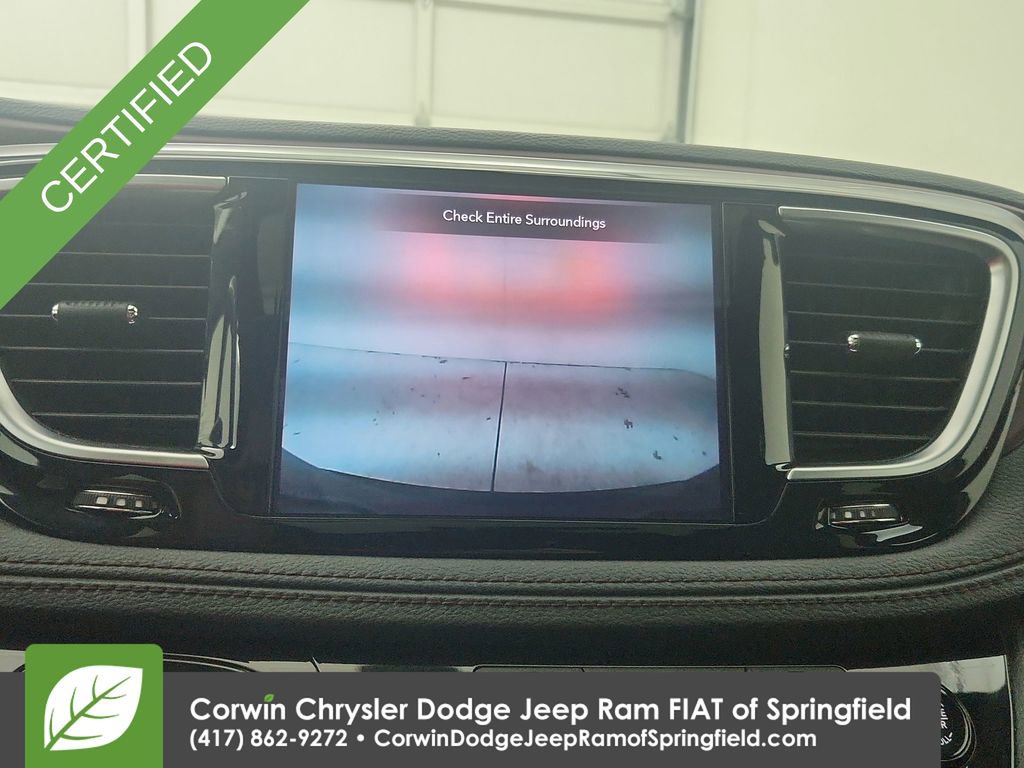 Certified 2020 Chrysler Pacifica Limited image 25
