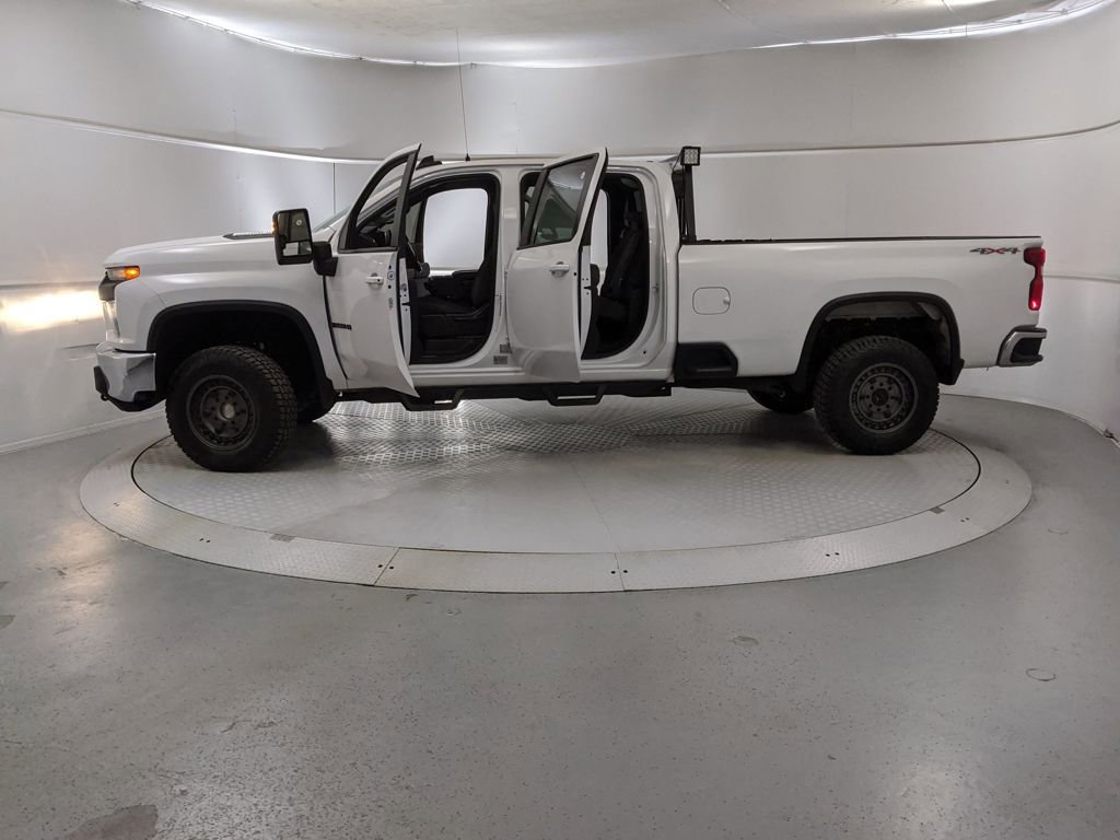 Used 2023 Chevrolet Silverado 3500 LT image 12