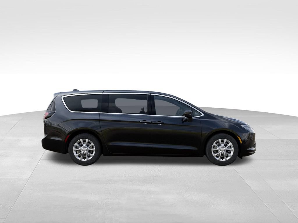 New 2027 Chrysler Pacifica Select w/ Family Tech Group AWD/4WD image 22