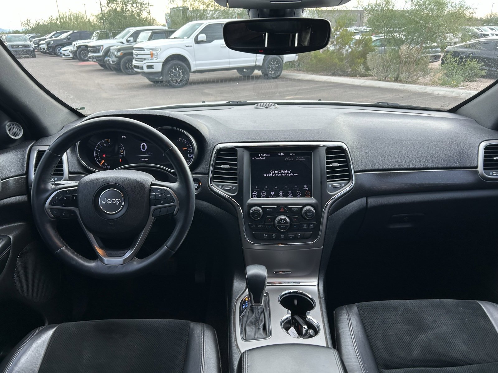 Used 2018 Jeep Grand Cherokee Altitude image 16