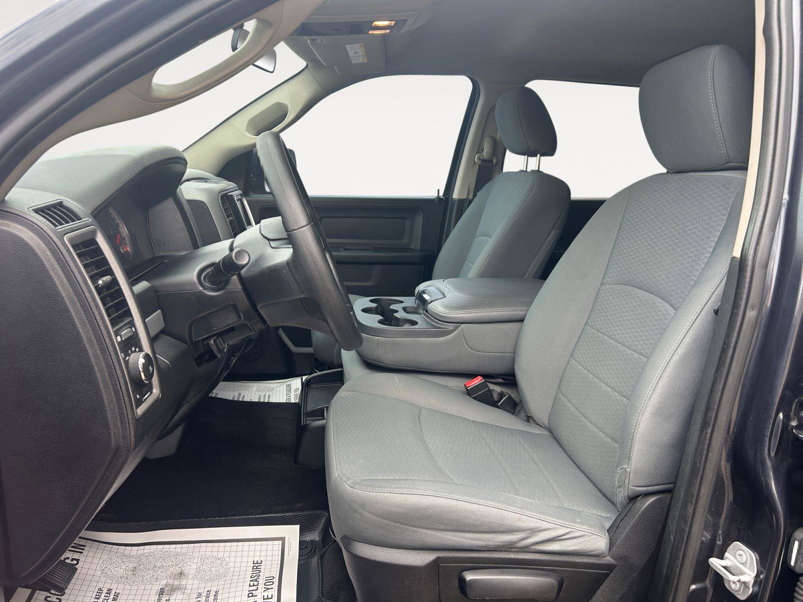 Used 2017 RAM 1500 Express image 9