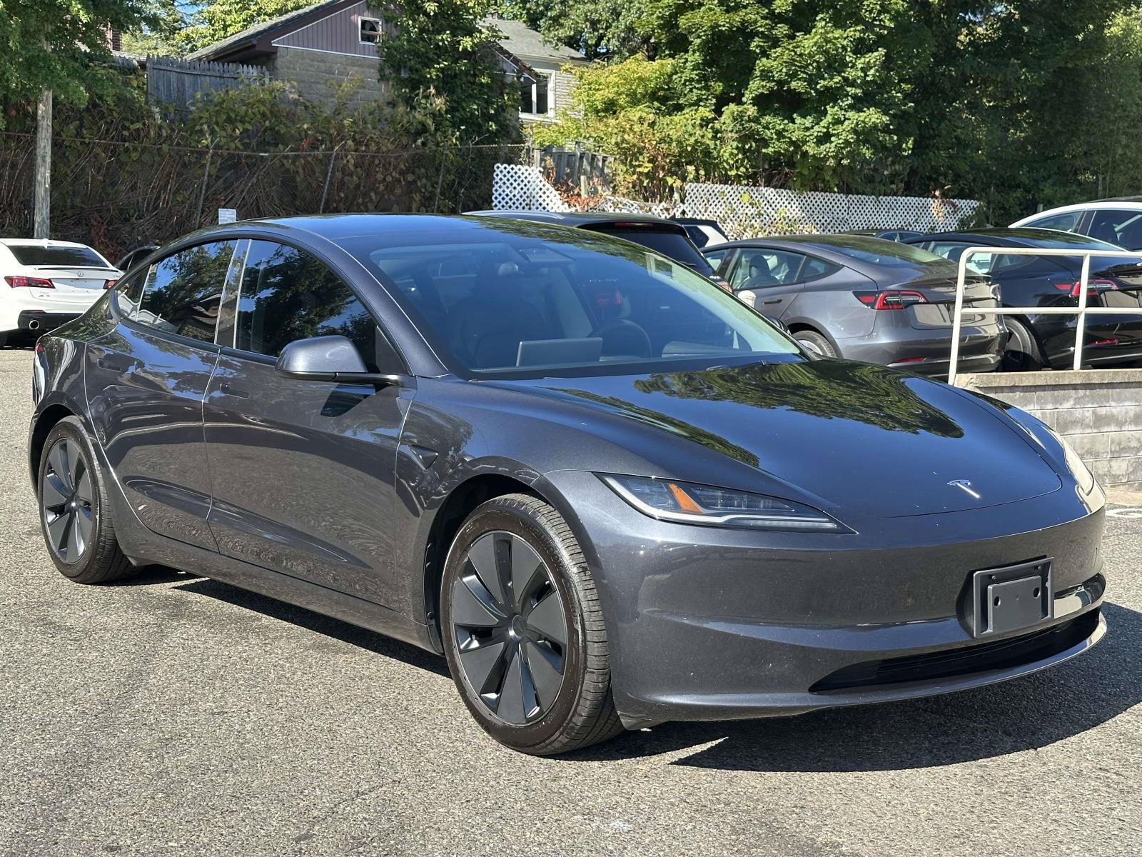 Used 2024 Tesla Model 3 Standard Range RWD image 1