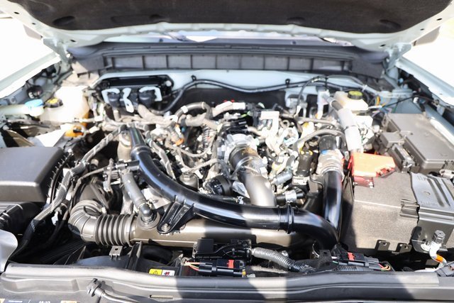 Used 2022 Ford Bronco Wildtrak image 24