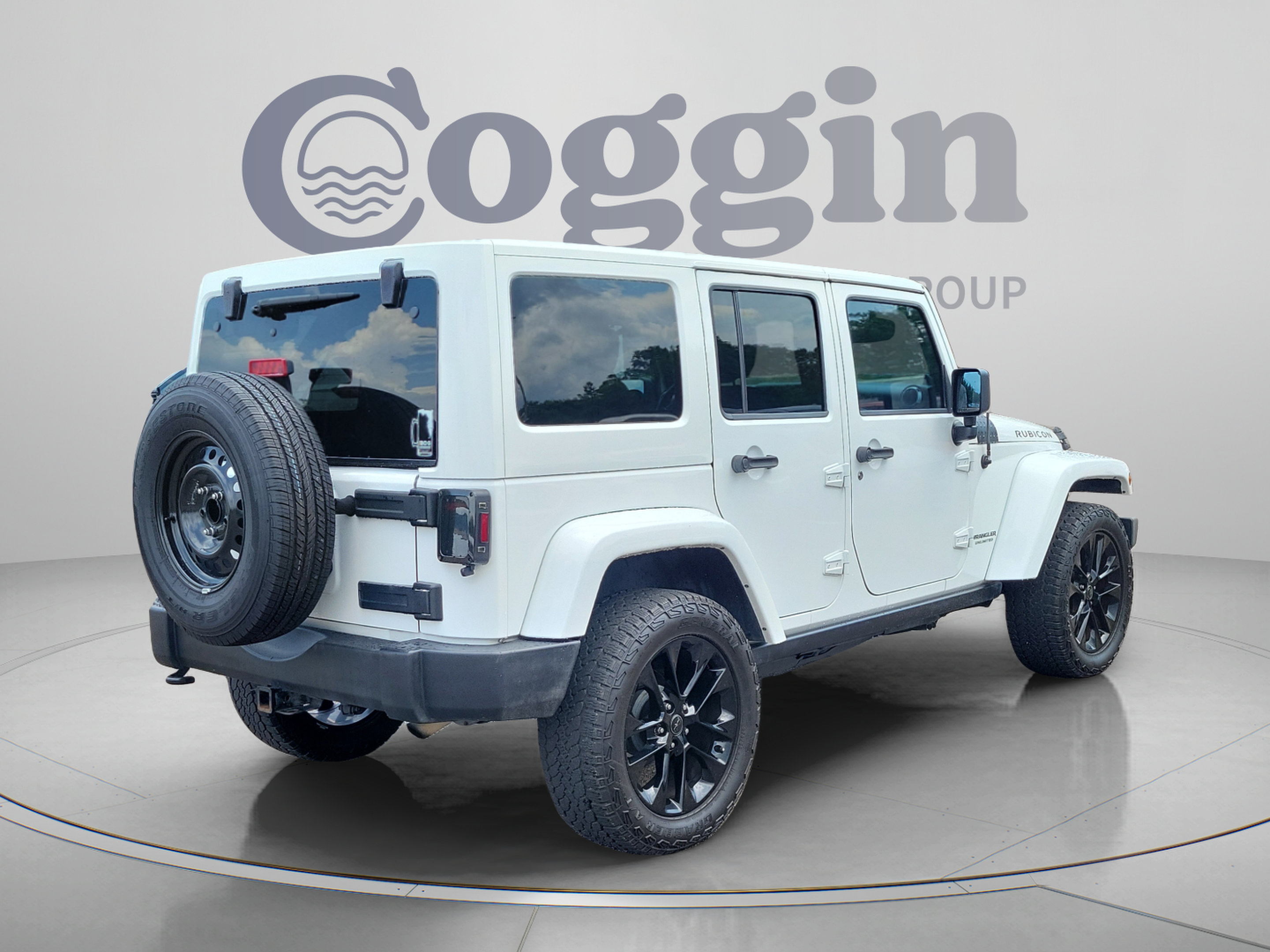Used 2014 Jeep Wrangler Unlimited Rubicon w/ Connectivity Group AWD/4WD image 5