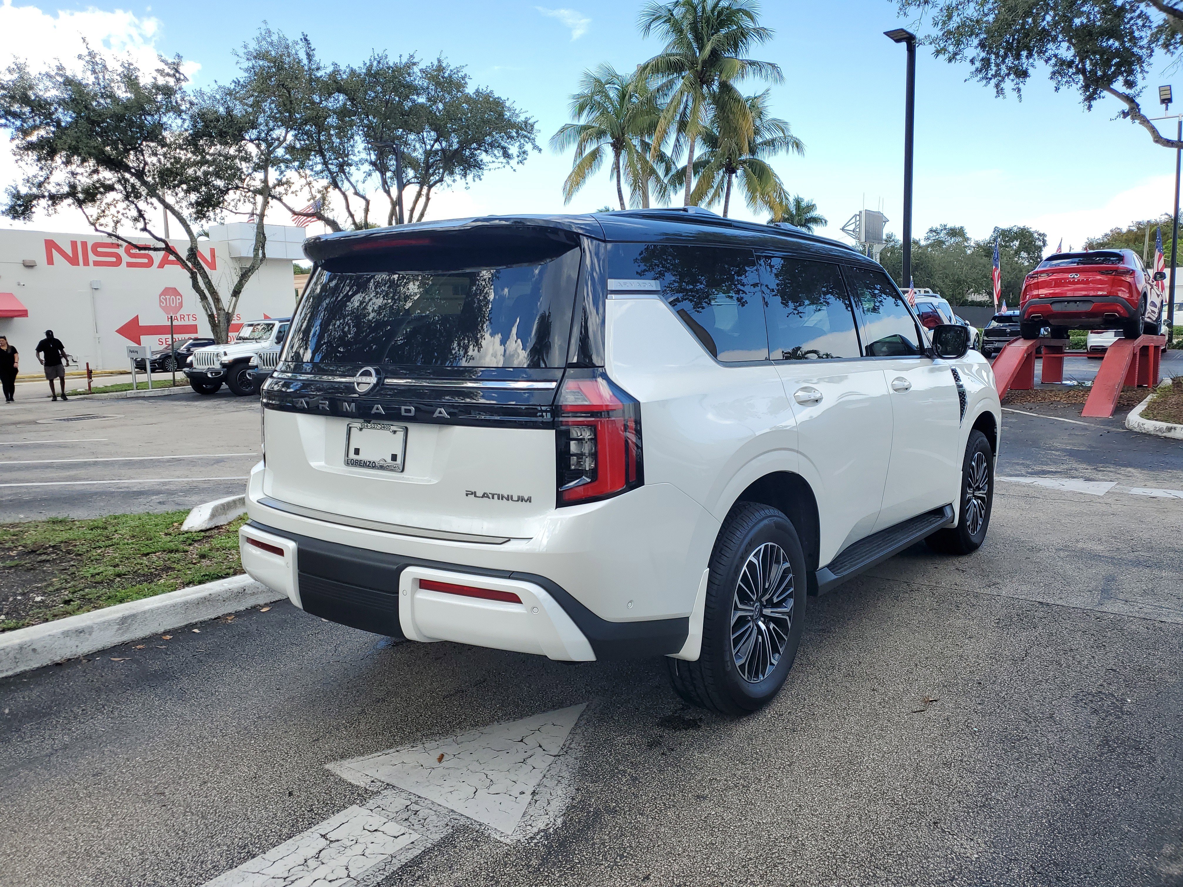 New 2025 Nissan Armada Platinum w/ Convenience Package image 4