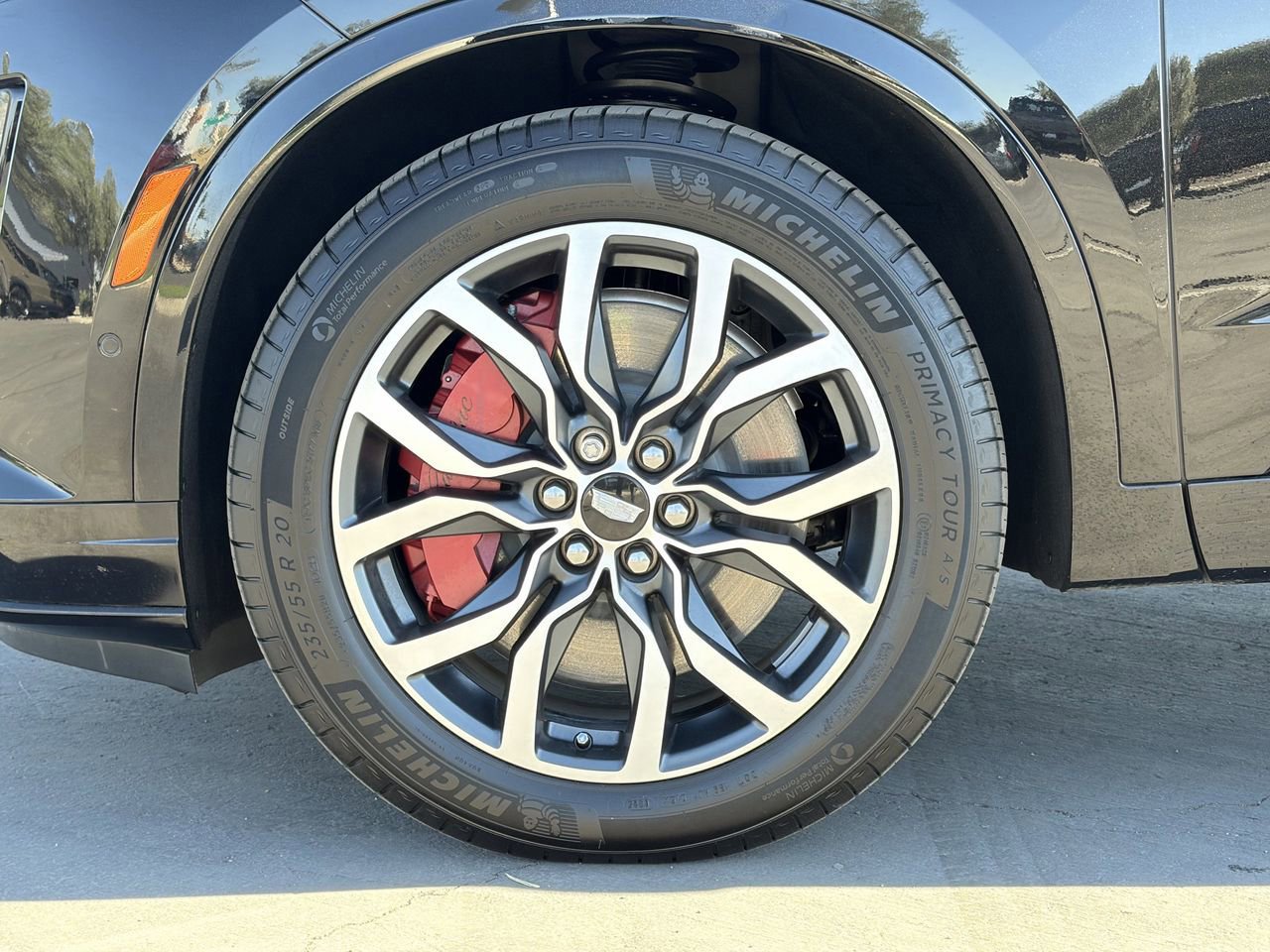 Certified 2025 Cadillac XT6 Sport w/ Technology Package image 10