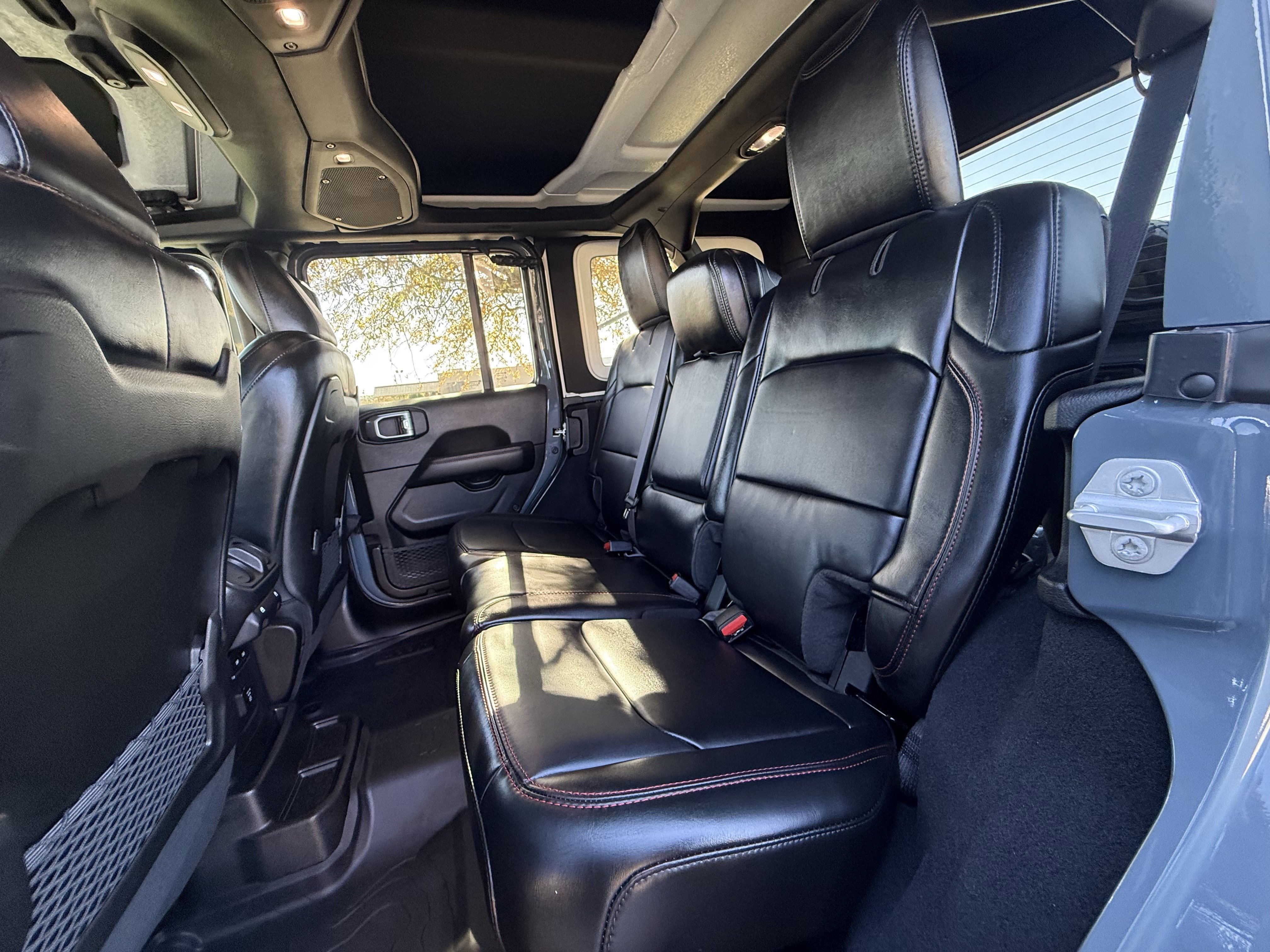 Used 2024 Jeep Wrangler Unlimited Rubicon image 13