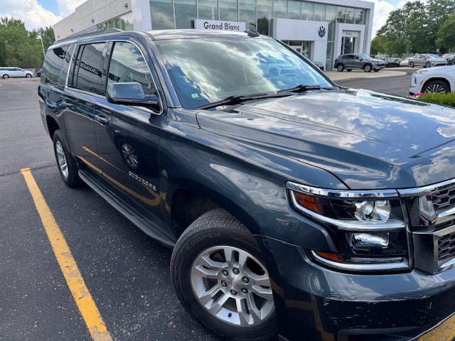 Used 2020 Chevrolet Suburban LS w/ Enhanced Driver Alert Package AWD/4WD image 1