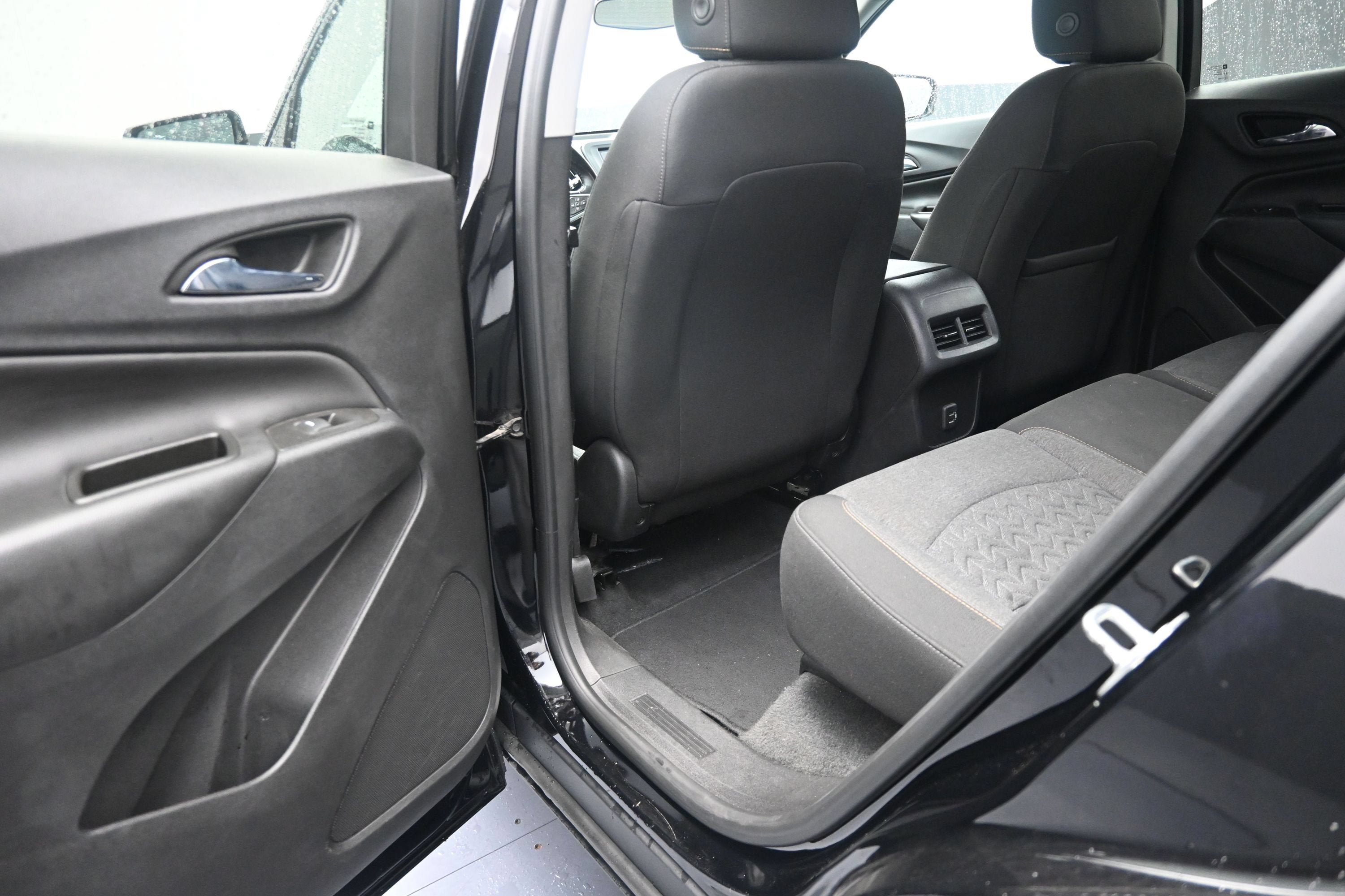 Used 2022 Chevrolet Equinox LT FWD image 27