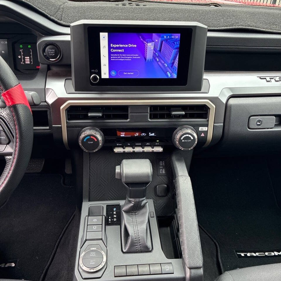 Used 2025 Toyota Tacoma SR5 RWD image 40