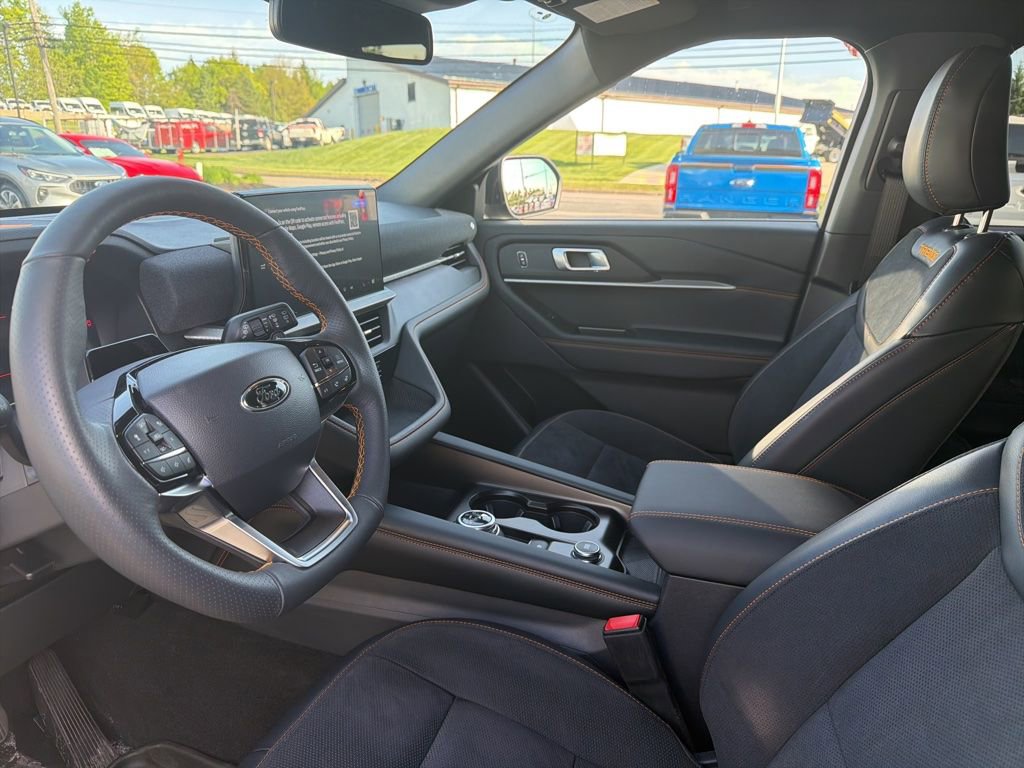 Used 2026 Ford Explorer Tremor w/ Tremor Convenience Package AWD/4WD image 9