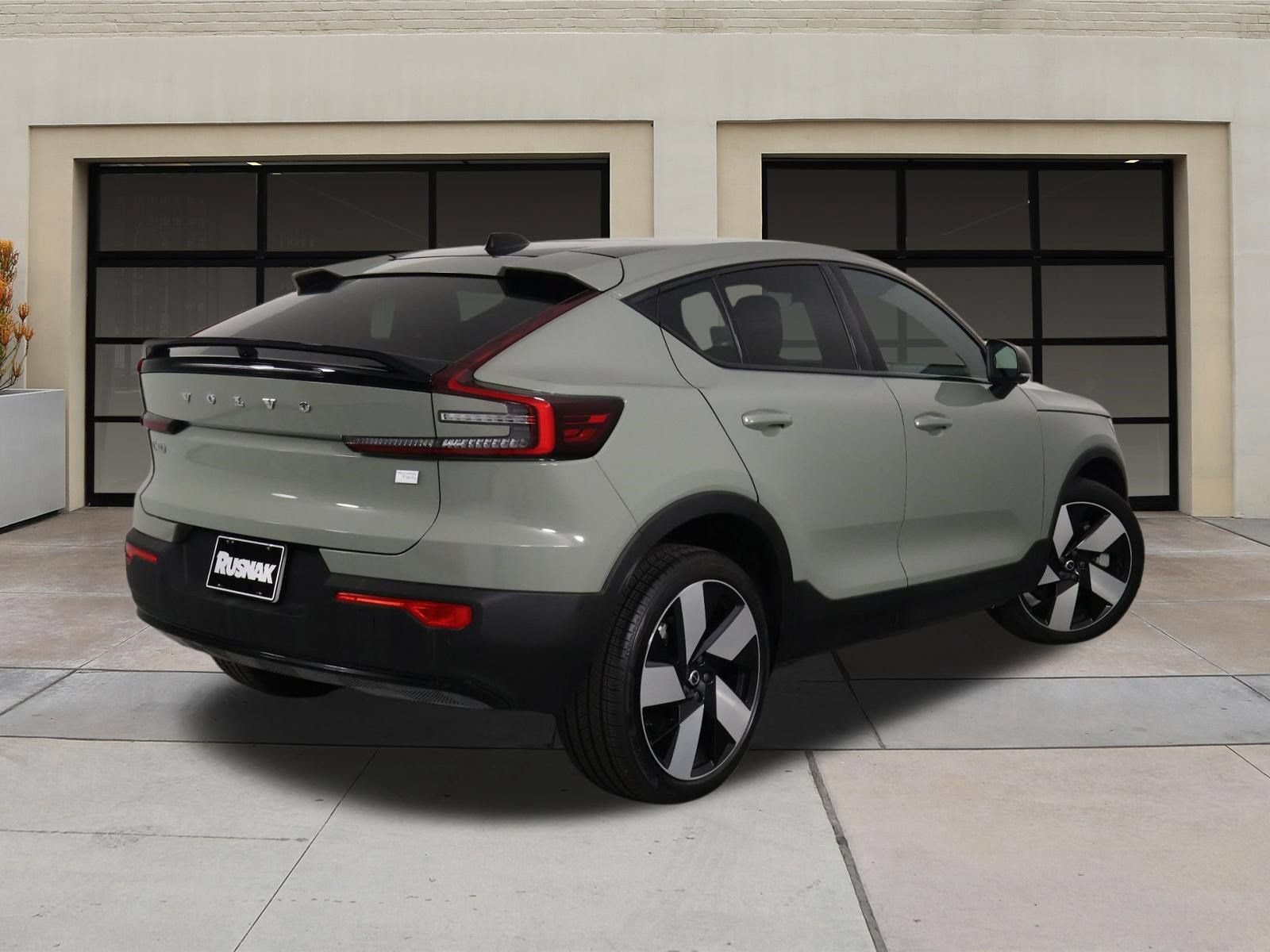 Used 2023 Volvo C40 P8 Recharge Ultimate AWD/4WD image 4