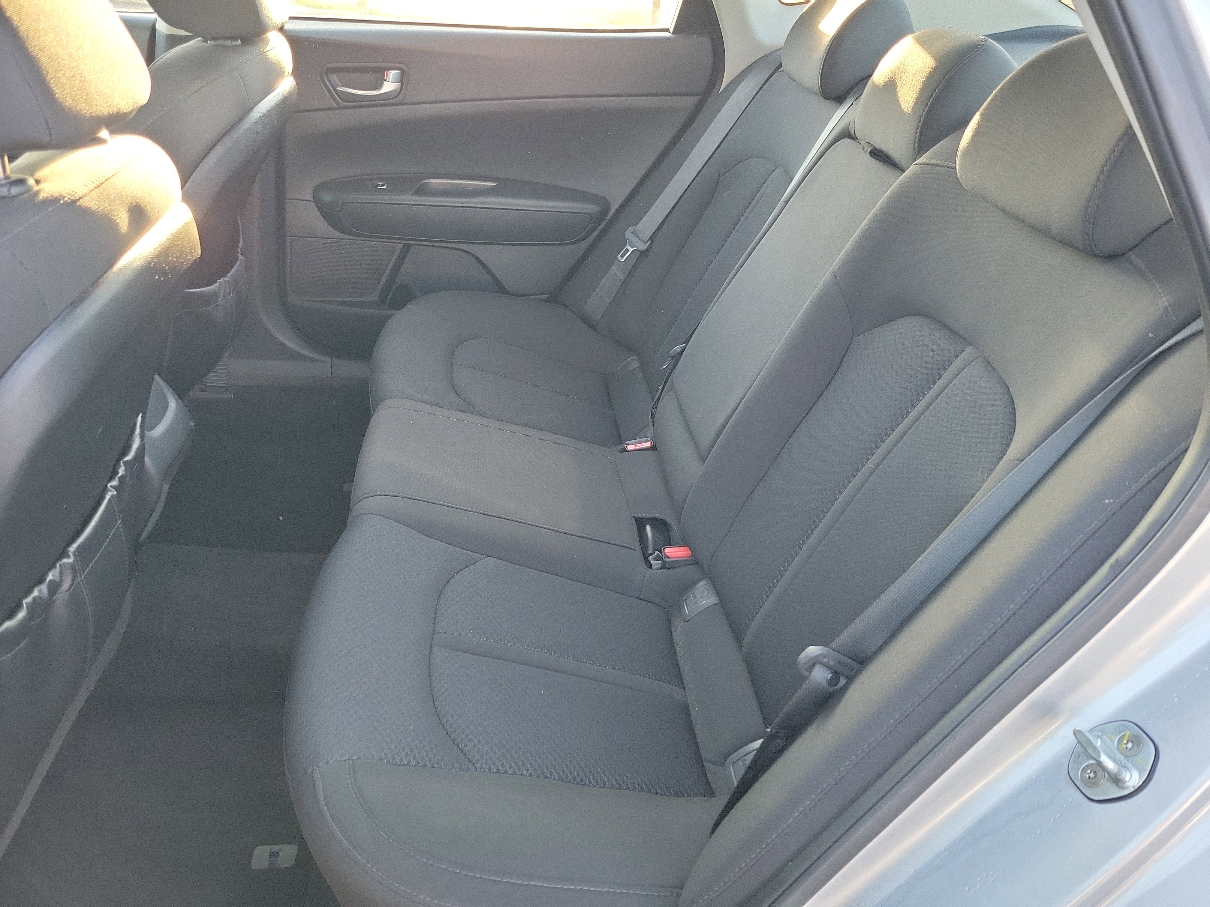 Used 2017 Kia Optima LX image 10