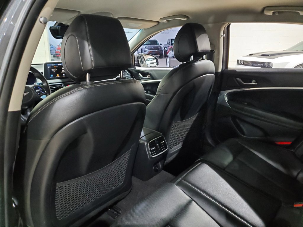 Used 2020 Genesis G70 2.0T AWD/4WD image 21