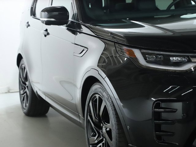 Used 2024 Land Rover Discovery Dynamic SE image 12