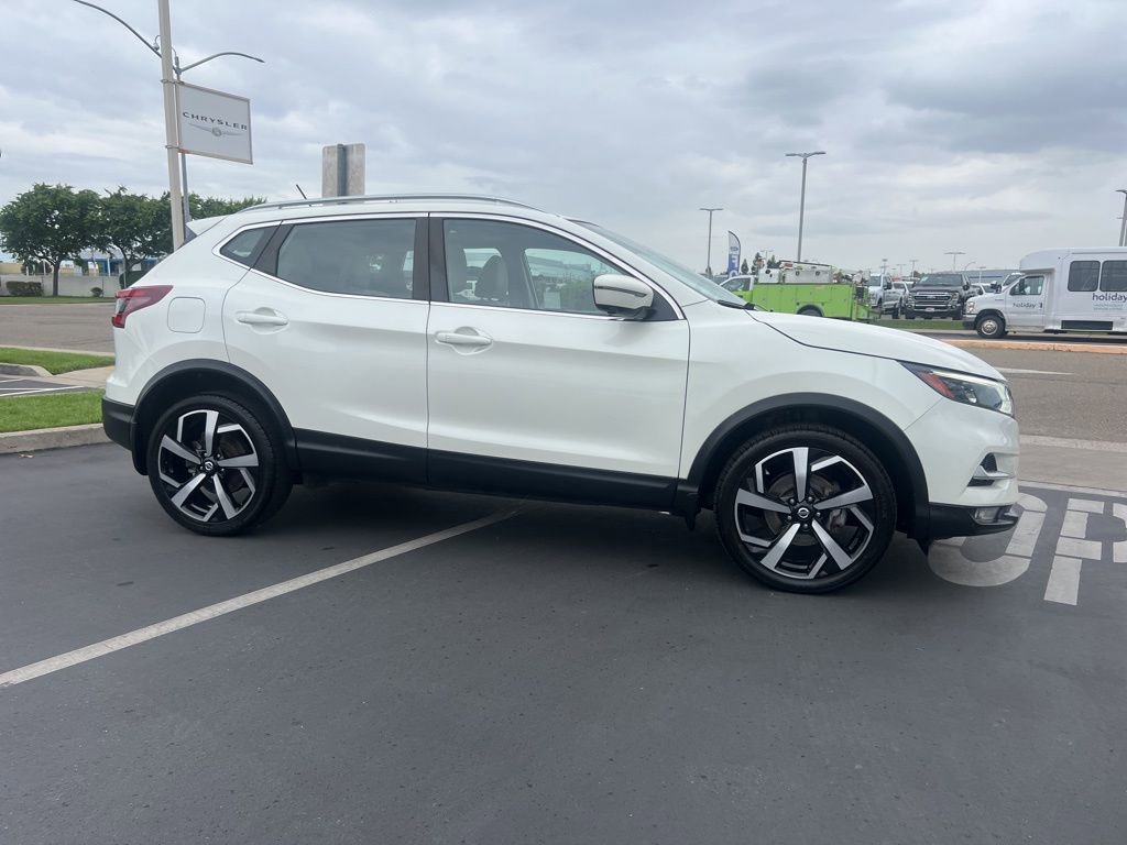 Used 2022 Nissan Rogue Sport SL w/ Premium Package AWD/4WD image 7