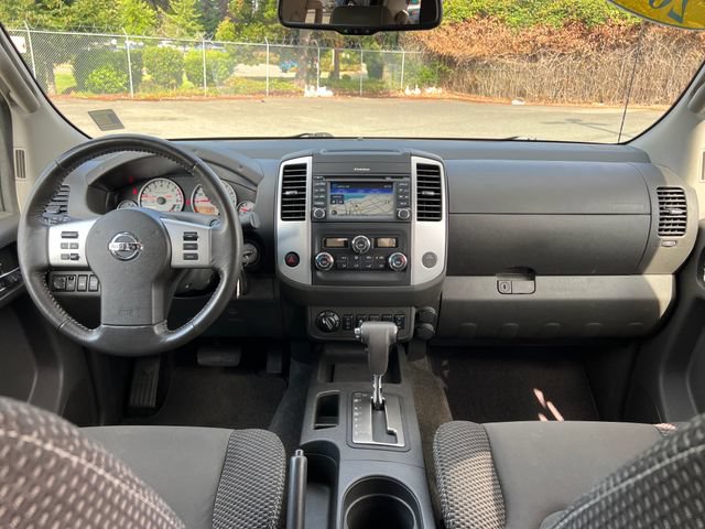 Used 2016 Nissan Frontier PRO-4X AWD/4WD image 11